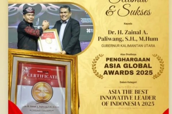 Berhasil Tunjukkan Terobosan Nyata Dorong Kemajuan Daerahnya, Zainal Paliwang Terima Penghargaan Di Ajang Asia Global Awards 2025