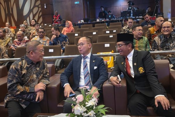 Peluncuran Sekolah Pascasarjana Pembangunan Berkelanjutan SIL SKSG Universitas Indonesia: Dr. (C) Bahar Buasan Dorong Sinergi Akademik Dan Kebijakan untuk Keberlanjutan Nasional